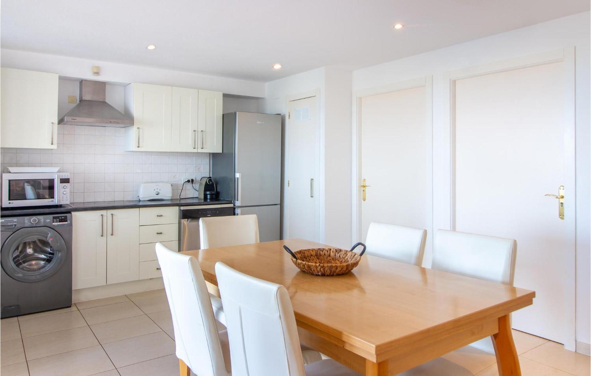 סנטה פולה Beautiful Home In Gran Alacant With Kitchen מראה חיצוני תמונה